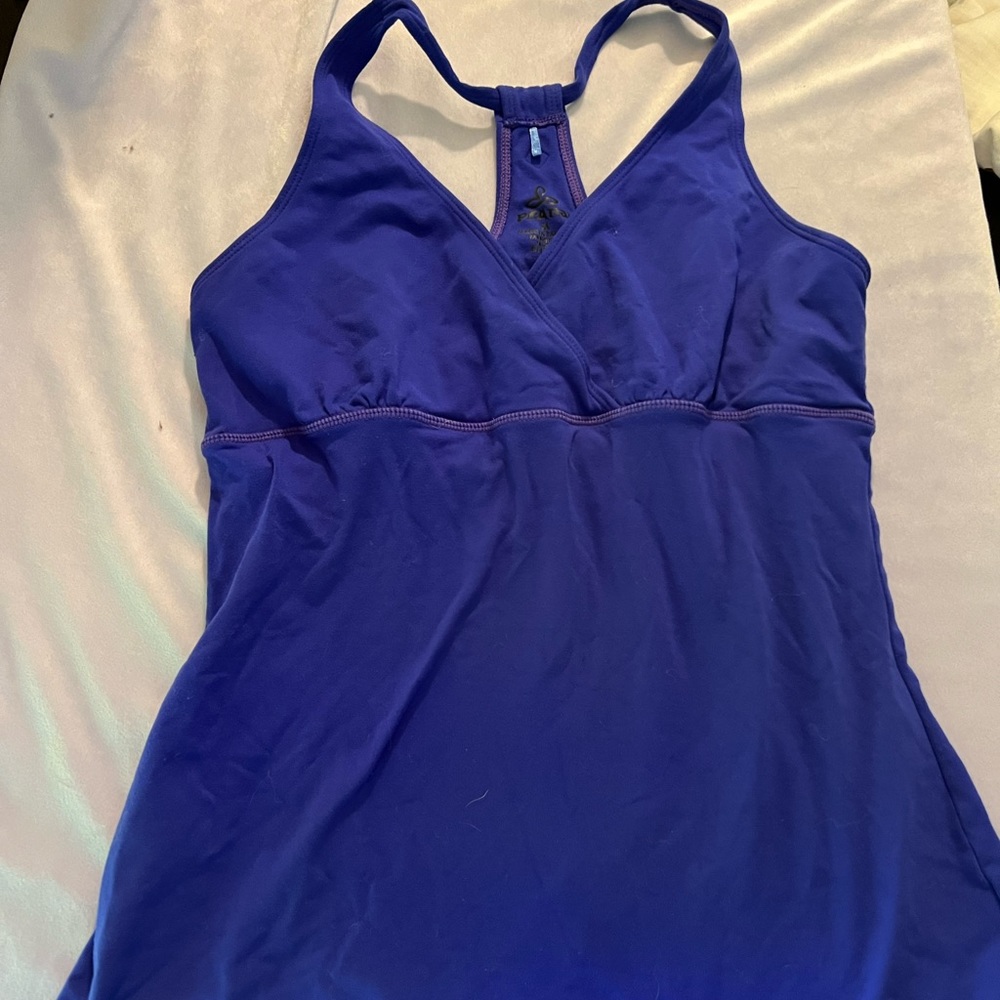 Prana tanzinate colored work out shirt size medium